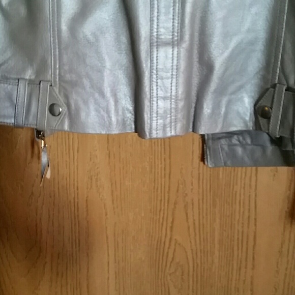 Leather jacket - Picture 5 of 6